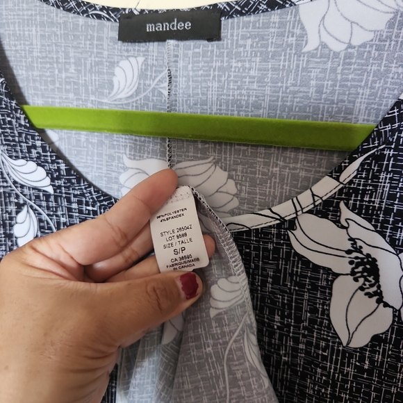 💜3/$20 andee dress white flower - Picture 5 of 5